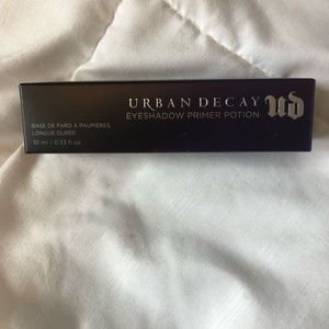 Urban Decay Eyeshadow Primer Potion